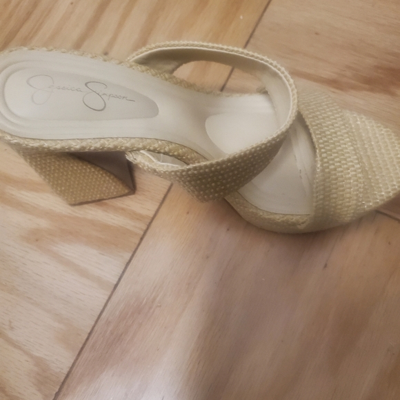 Jessica Simpson Block heel sandal - Picture 2 of 4